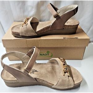 NAOT Women's Aubrey Slide Sandal Sz 39/L8 Tan gold tone hardware‎